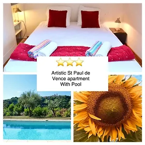 https://artistic-apartment-with-pool.gdanskhotel.org
