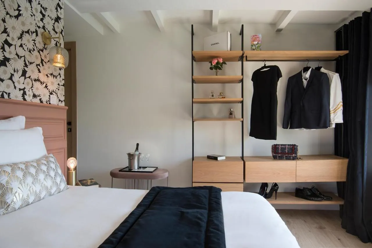 Bastide Les 3 Portes Saint-Paul-de-Vence 0*,